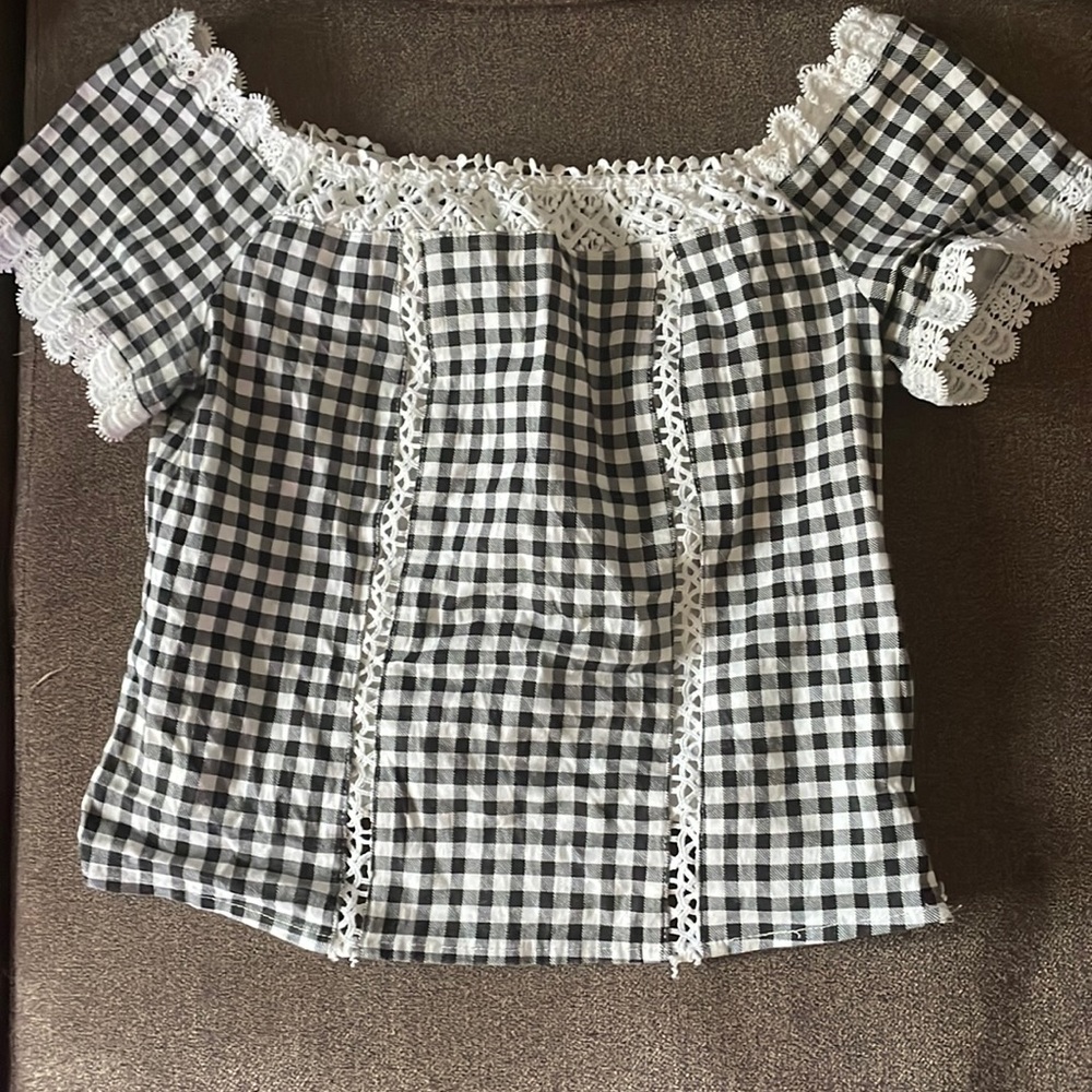 Dygarni Checkered Blouse